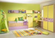 жълта детска стая 